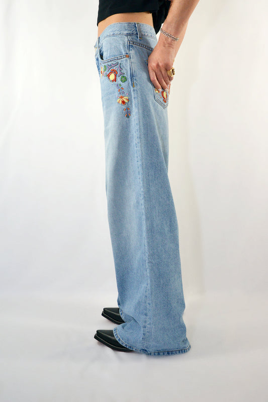 SUNNY JEANS - LIGHT WASH